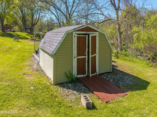 1309 Maple Hill Road, Schodack, NY 12033