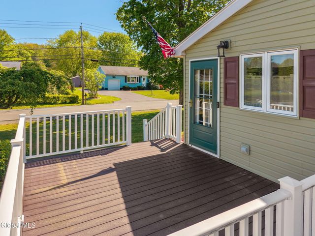 1309 Maple Hill Road, Schodack, NY 12033