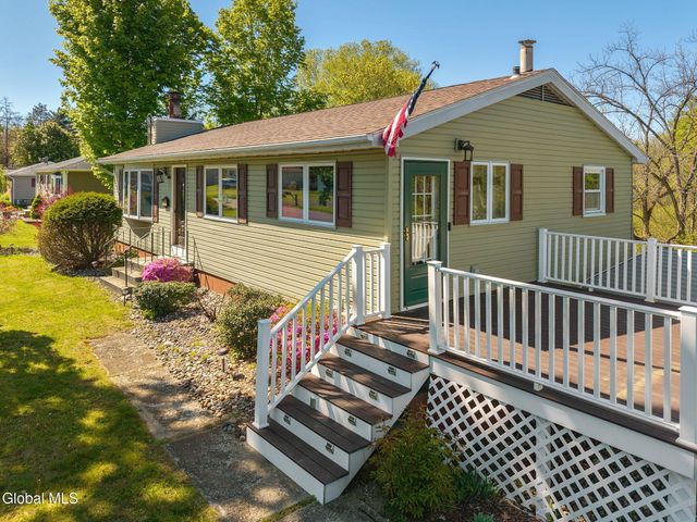 1309 Maple Hill Road, Schodack, NY 12033