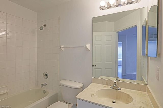 3629 Pine Oak CIR 102, Fort Myers, FL 33916