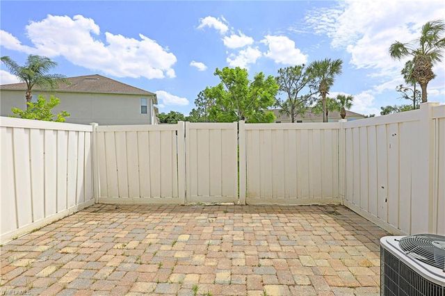3629 Pine Oak CIR 102, Fort Myers, FL 33916