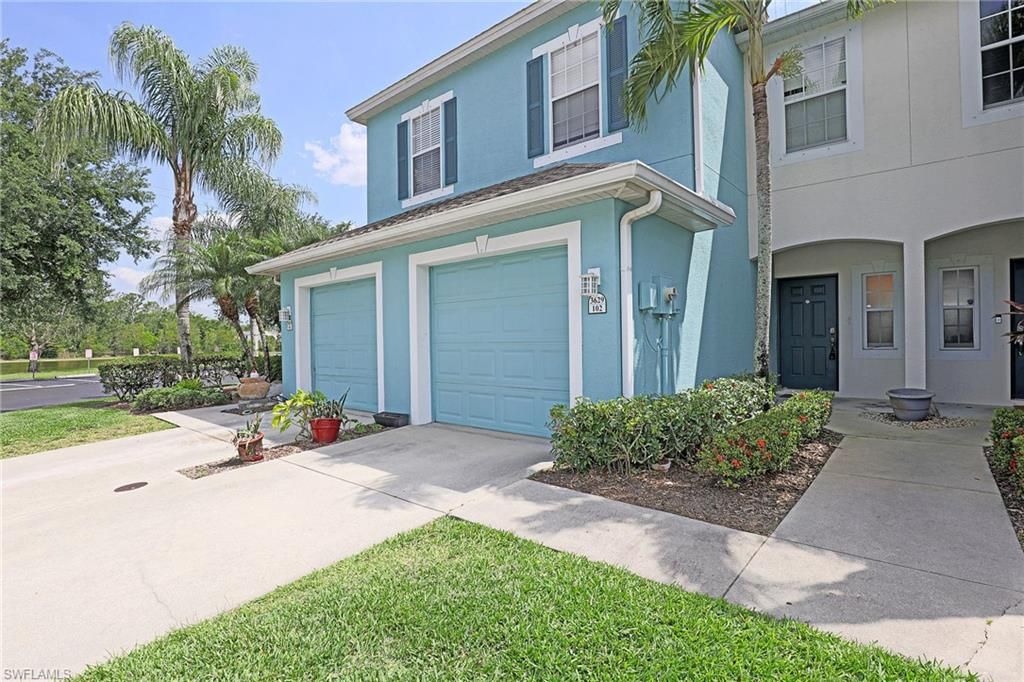 3629 Pine Oak CIR 102, Fort Myers, FL 33916