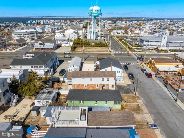 104 E 17TH ST, Ship Bottom, NJ 08008