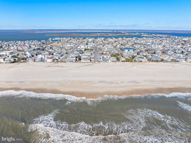 104 E 17TH ST, Ship Bottom, NJ 08008