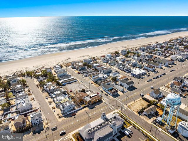 104 E 17TH ST, Ship Bottom, NJ 08008