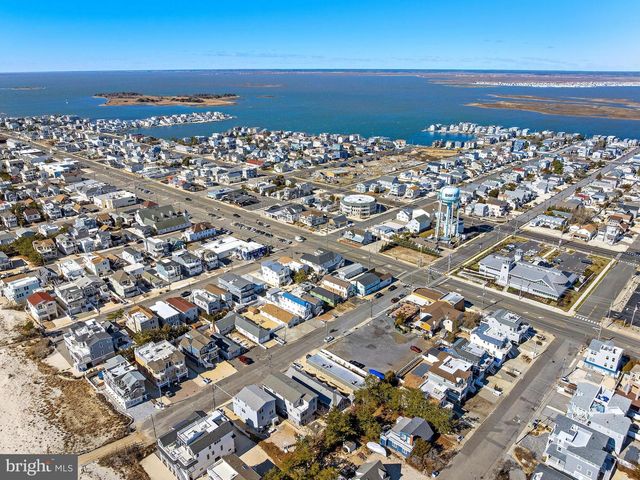 104 E 17TH ST, Ship Bottom, NJ 08008