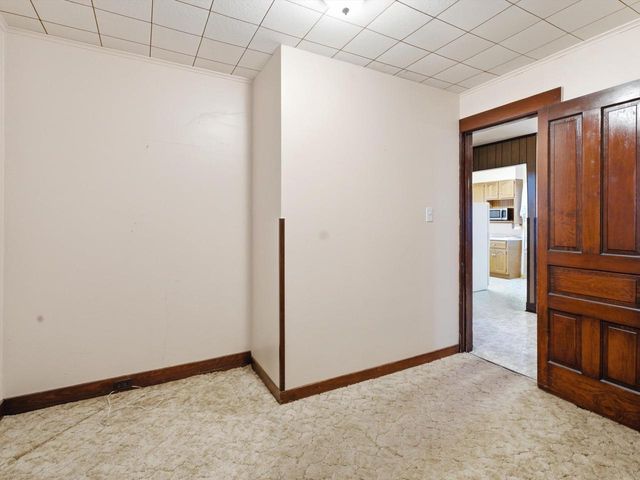 1209 S 11th STREET, Manitowoc, WI 54220