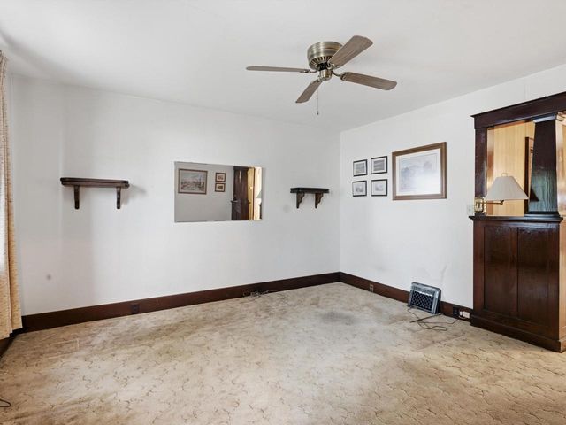 1209 S 11th STREET, Manitowoc, WI 54220