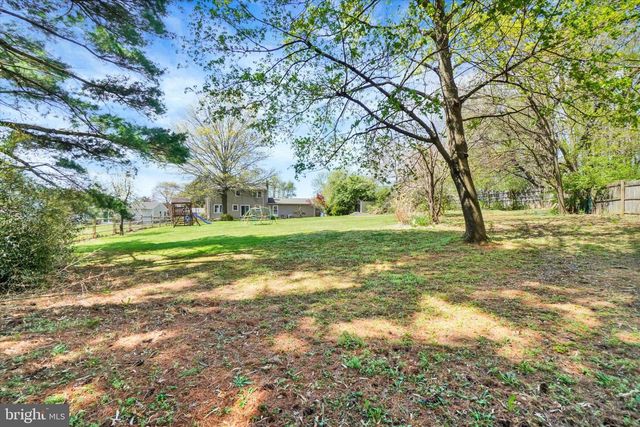 40 INDEPENDENCE DR, New Freedom, PA 17349