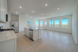 217 Twlight Breeze WAY, Hutto, TX 78634