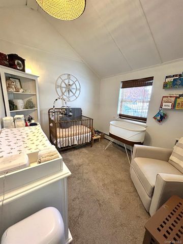 800 S 6th Street, Lindenhurst, NY 11757