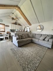 800 S 6th Street, Lindenhurst, NY 11757