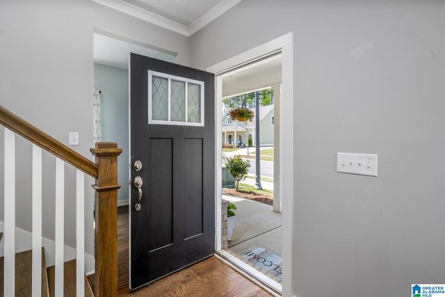 1037 UNALI LANE, Leeds, AL 35094