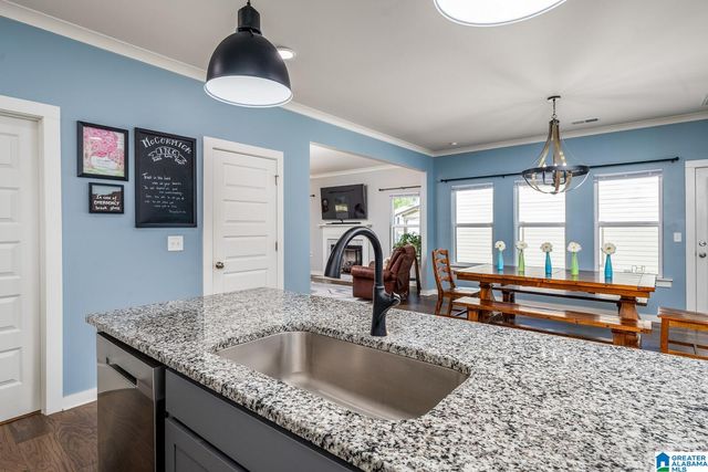 1037 UNALI LANE, Leeds, AL 35094