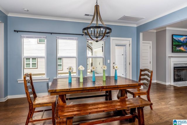1037 UNALI LANE, Leeds, AL 35094