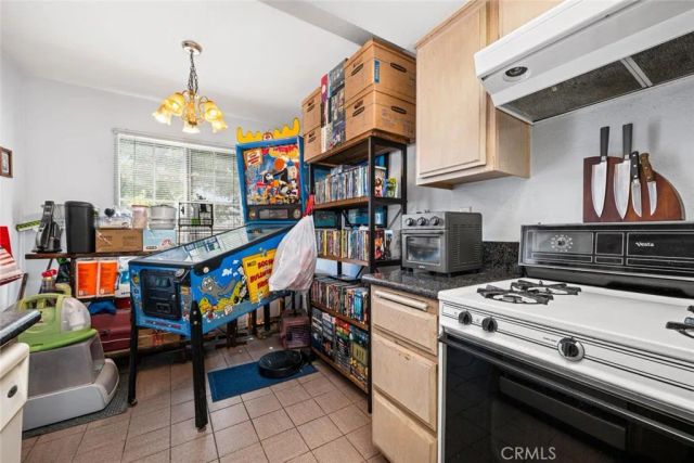 1030 Loma Avenue 107, Long Beach, CA 90804