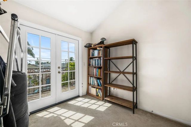 1030 Loma Avenue 107, Long Beach, CA 90804
