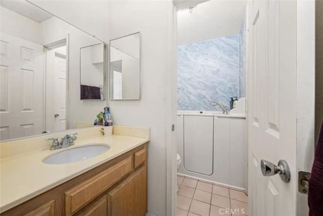 1030 Loma Avenue 107, Long Beach, CA 90804