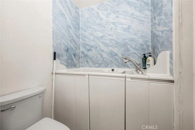 1030 Loma Avenue 107, Long Beach, CA 90804