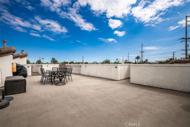 1030 Loma Avenue 107, Long Beach, CA 90804