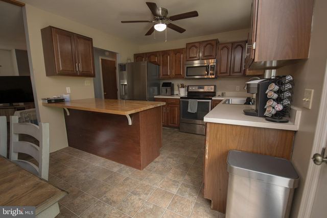 997 BUCK HEIGHTS RD, Quarryville, PA 17566