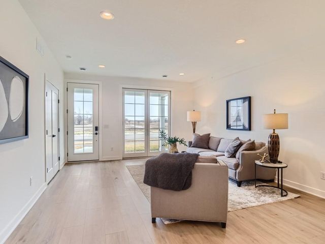 5177 216th Street W, Farmington, MN 55024