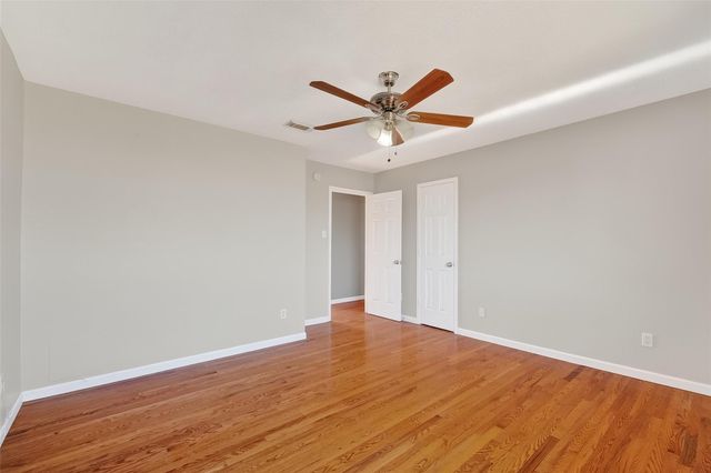 9205 Caddo Court, La Porte, TX 77571