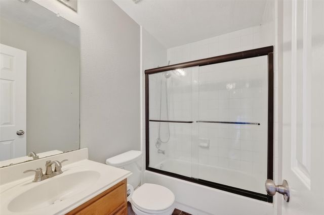 9205 Caddo Court, La Porte, TX 77571