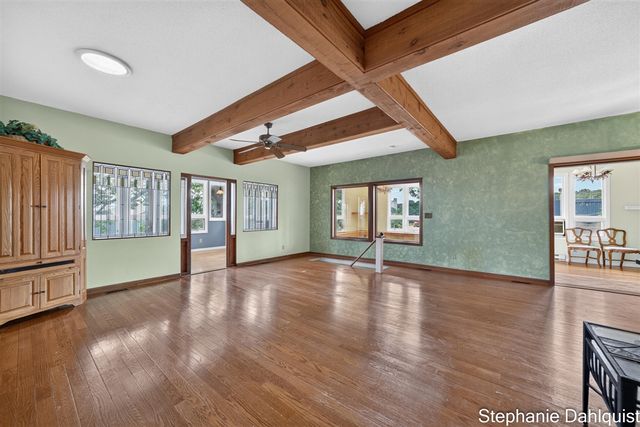 3135 Lakeshore Drive, Muskegon, MI 49441
