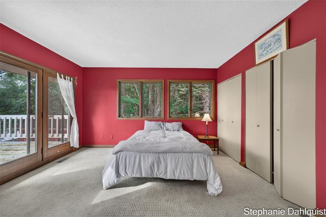 3135 Lakeshore Drive, Muskegon, MI 49441