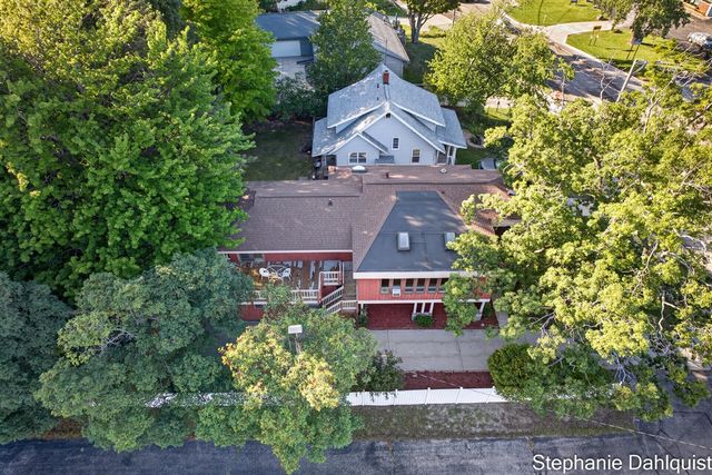 3135 Lakeshore Drive, Muskegon, MI 49441