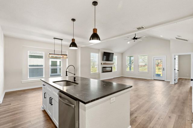 853 Cypress LN, Cottonwood Shores, TX 78657