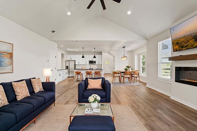 853 Cypress LN, Cottonwood Shores, TX 78657