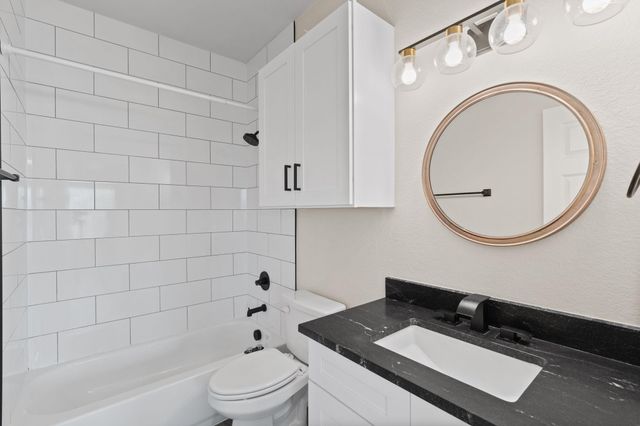 853 Cypress LN, Cottonwood Shores, TX 78657