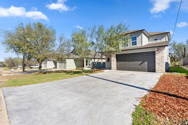 853 Cypress LN, Cottonwood Shores, TX 78657