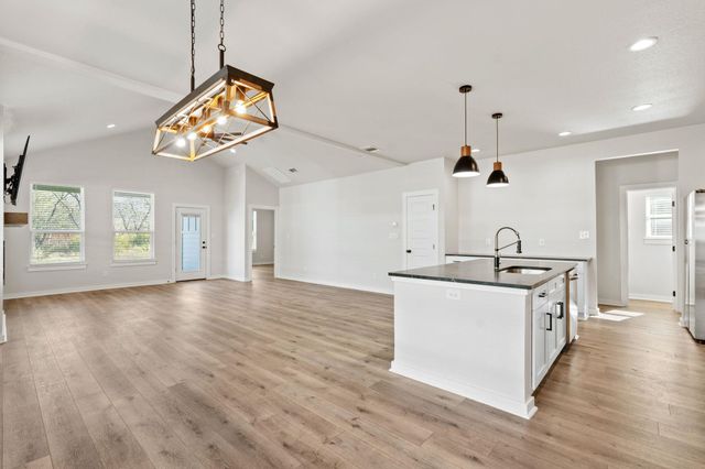 853 Cypress LN, Cottonwood Shores, TX 78657