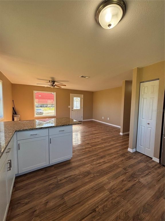 Image 7 of property listing at 8597 SE 126TH PLACE, Belleview, FL 34420