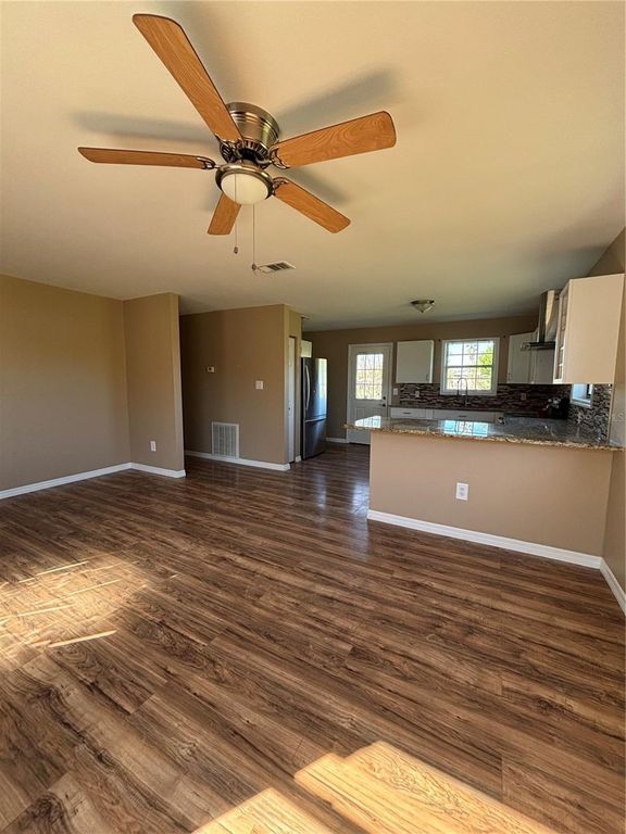 Image 8 of property listing at 8597 SE 126TH PLACE, Belleview, FL 34420