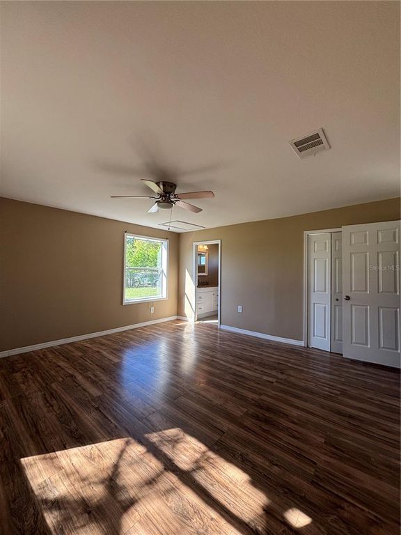 Image 10 of property listing at 8597 SE 126TH PLACE, Belleview, FL 34420