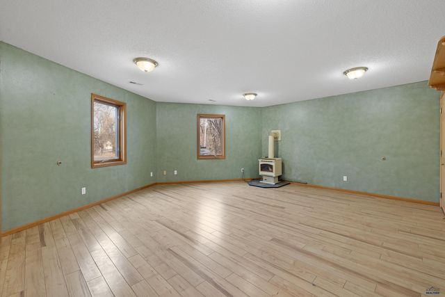 4001 PETE LN, Rapid City, SD 57702