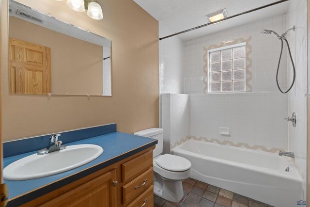 4001 PETE LN, Rapid City, SD 57702