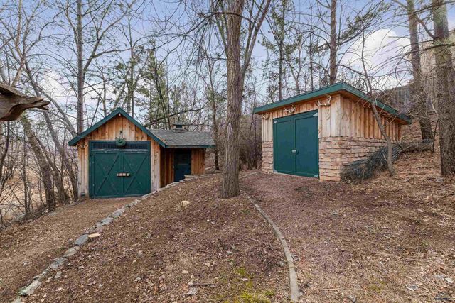 4001 PETE LN, Rapid City, SD 57702