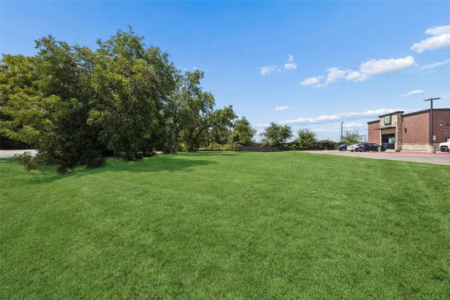 110 Louise Ritter Boulevard, Red Oak, TX 75154