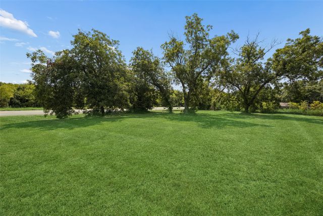 110 Louise Ritter Boulevard, Red Oak, TX 75154