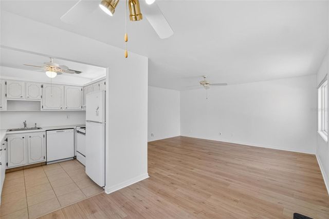 1902 ANDOVER STREET 201, Sun City Center, FL 33573