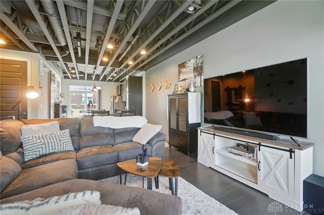 905 Brownstone Row, Springboro, OH 45066