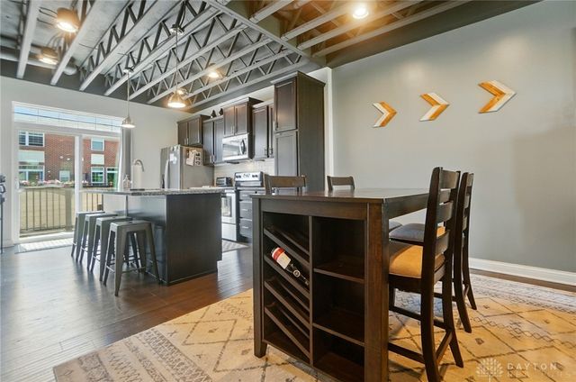 905 Brownstone Row, Springboro, OH 45066