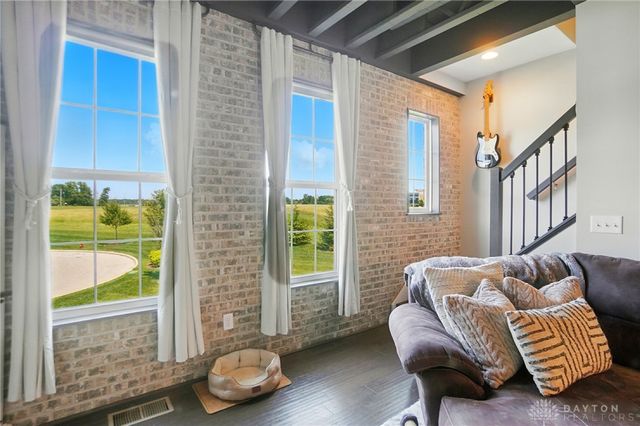 905 Brownstone Row, Springboro, OH 45066