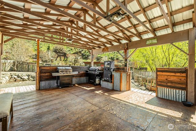 61 Twin Ponds Lane, Cashmere, WA 98815