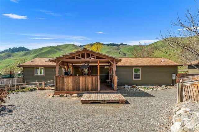 61 Twin Ponds Lane, Cashmere, WA 98815